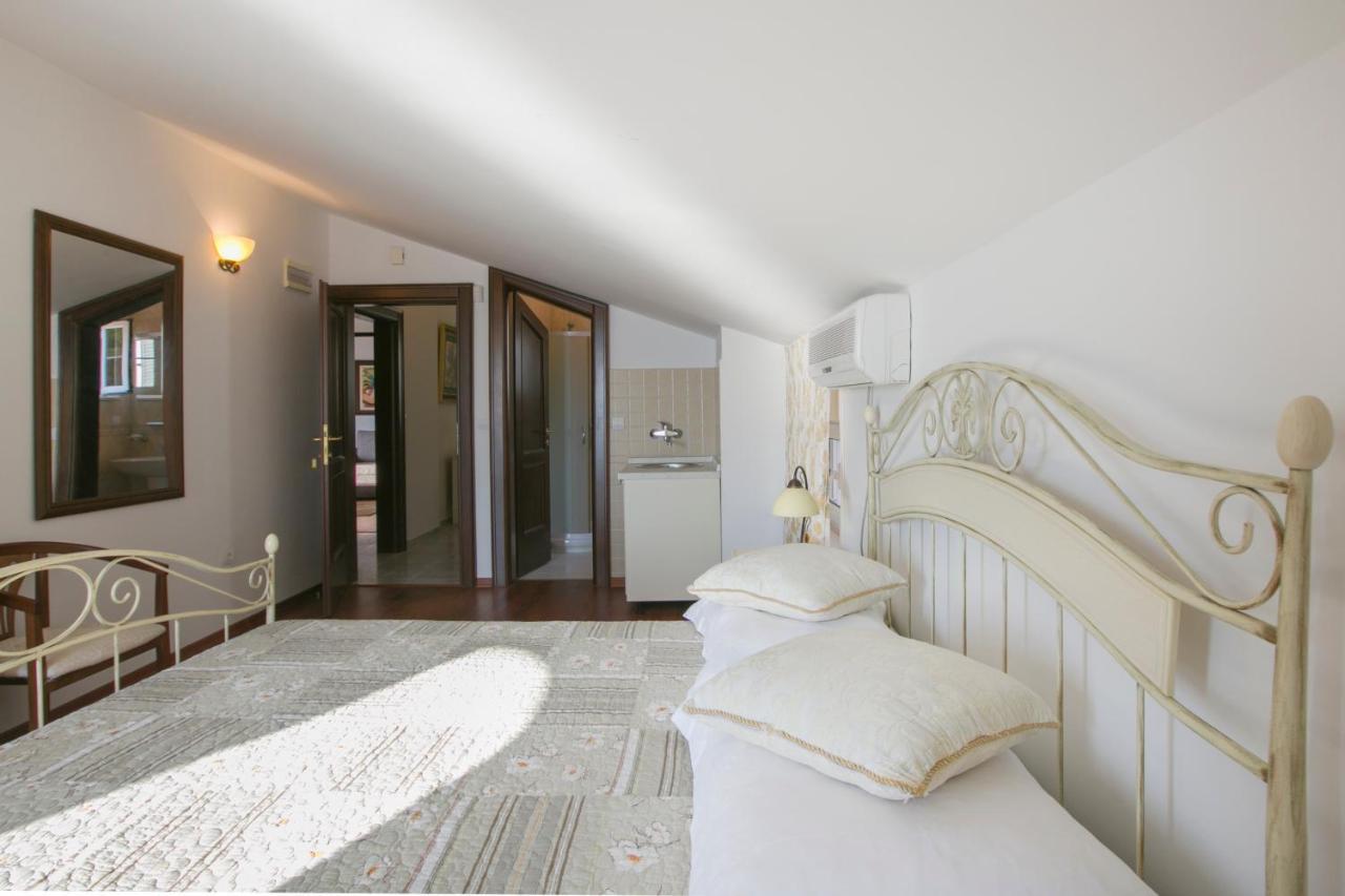 Royal Holiday Apartments スヴェティ・ステファン エクステリア 写真