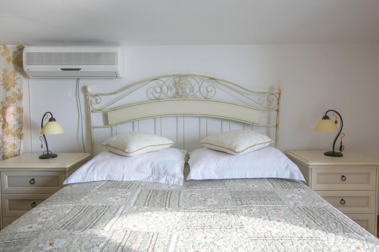 Royal Holiday Apartments スヴェティ・ステファン エクステリア 写真