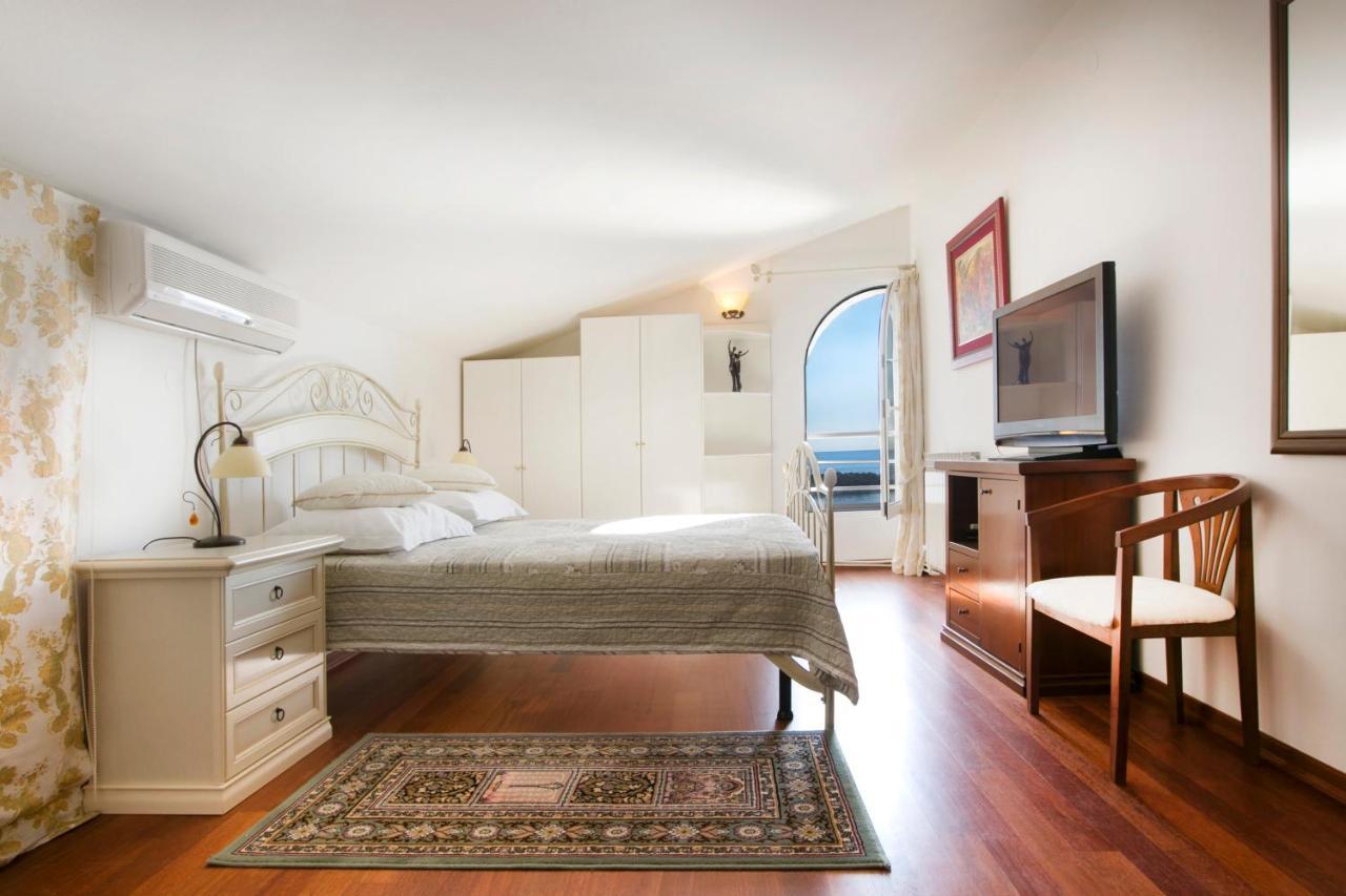 Royal Holiday Apartments スヴェティ・ステファン エクステリア 写真