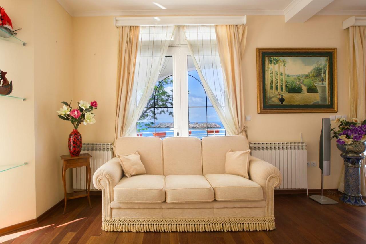 Royal Holiday Apartments スヴェティ・ステファン エクステリア 写真